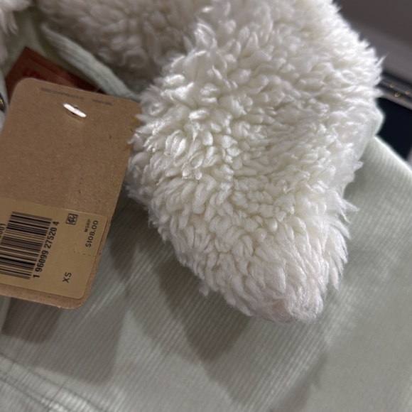 NWT Levi’s Corduroy Baby Cropped Trucker Jacket XSmall Pistachio Green Pockets - Picture 8 of 9